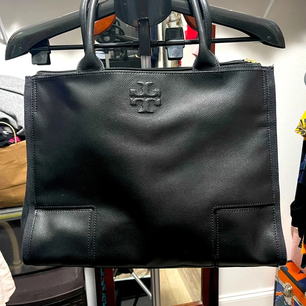 Tory Burch Laptop leather tote- great condition - Picture 4 of 6